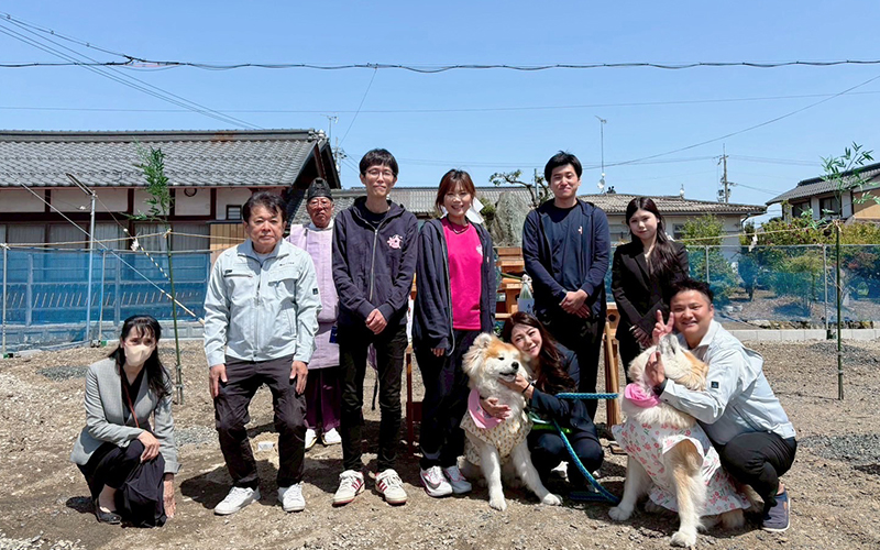 ケアリー長浜下坂中の地鎮祭を行いました。