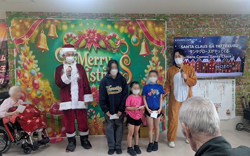 ケアリー甲斐竜王にてクリスマス会を開催しました