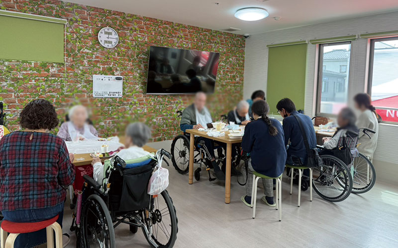 ケアリー甲斐竜王 2周年パーティー