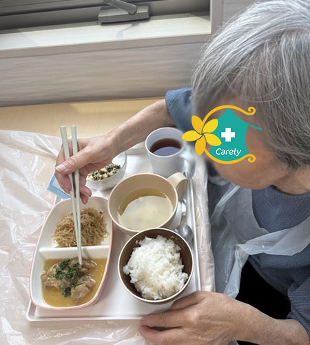 野菜の苗植えを行いました。