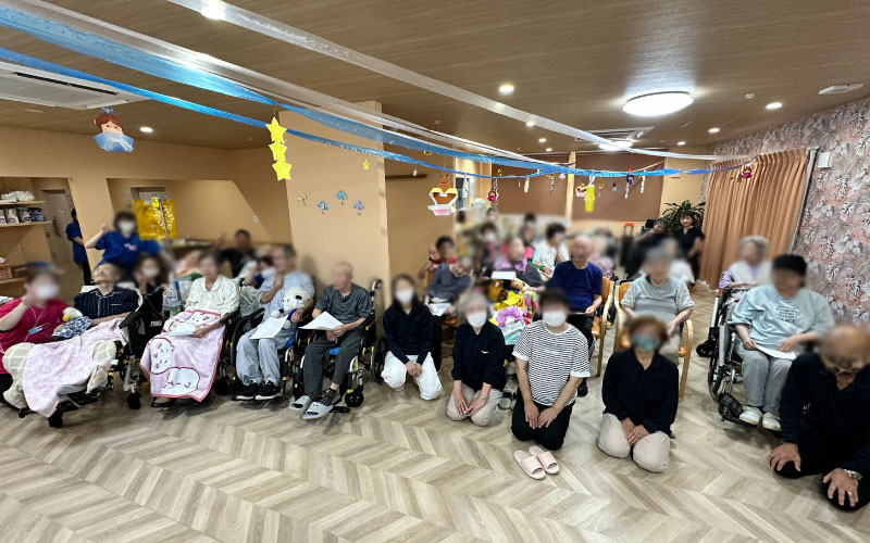 「オールふれんど」の皆様にお越しいただき、心温まるひとときを過ごしました。