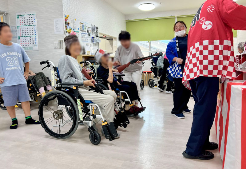 夏のひとときを楽しむ「夏祭り」を開催しました