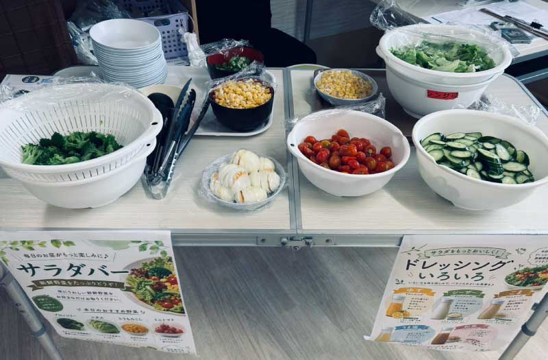 旬の野菜でサラダバー開催！ 