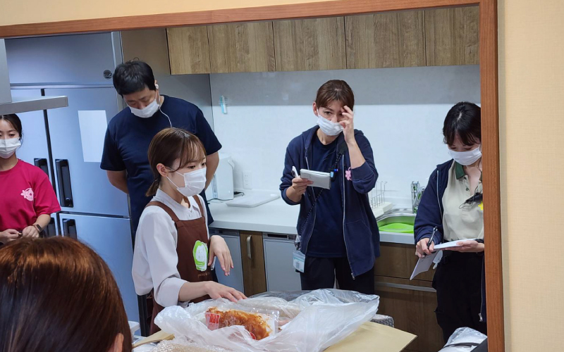 グローバルキッチン様をお招きして試食会＆調理研修を開催しました！